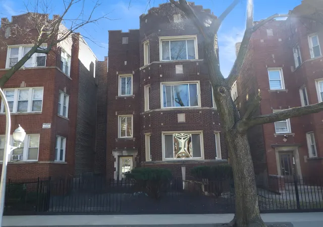 8223-s-ingleside-ave-chicago-il-60619/hzid_4d5f61d8