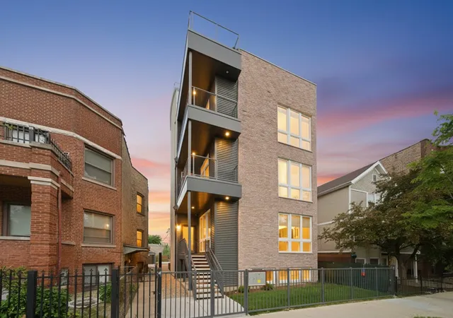 1244-n-kedzie-ave-1-chicago-il-60651/hzid_0ef1e51c