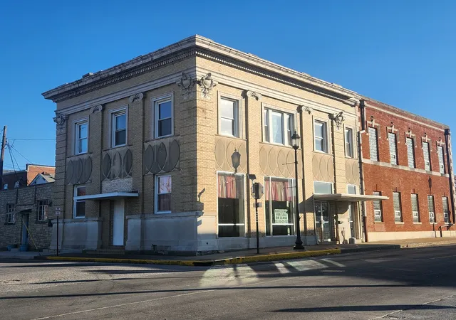 17-w-water-st-pinckneyville-il-62274/hzid_97832bef
