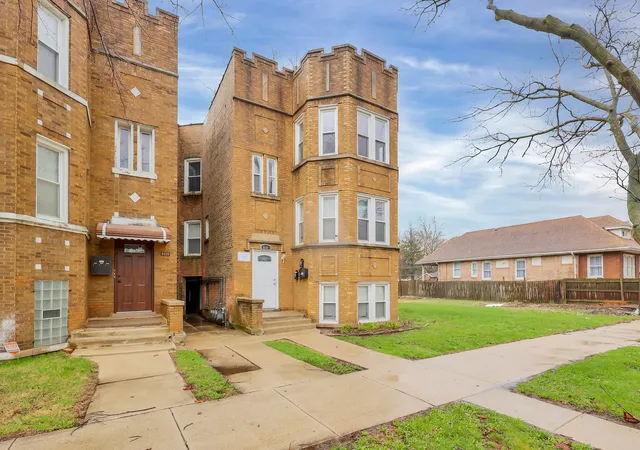 8039-s-marquette-ave-chicago-il-60617/hzid_8580591a