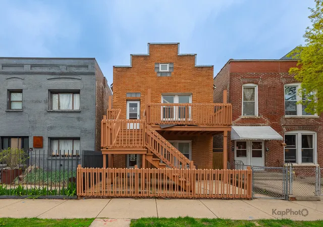 2642-w-superior-st-chicago-il-60612/hzid_adef602a
