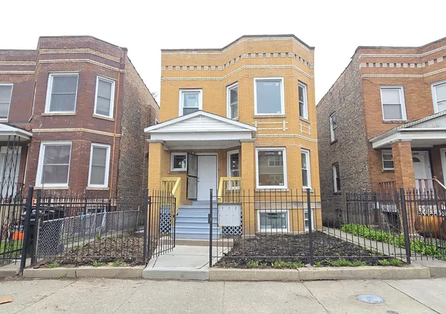 3516-w-polk-st-chicago-il-60624/hzid_c40392ba