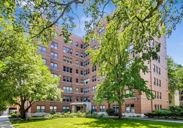 1585-ridge-ave-505-evanston-il-60201/hzid_6ce40870