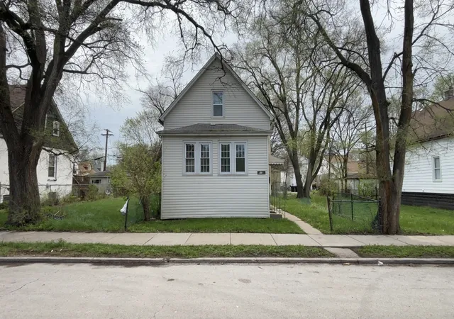 10721-s-wentworth-ave-chicago-il-60628/hzid_f3d74545