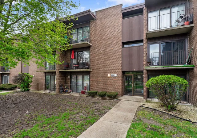 12821-s-kenneth-ave-b3-alsip-il-60803/hzid_d2a177bd