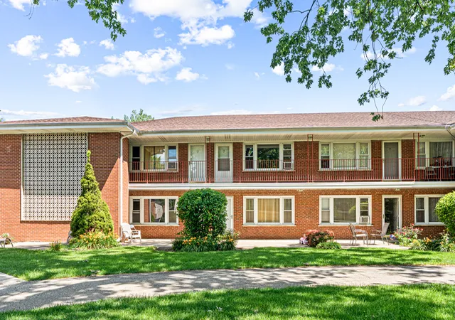 1113-holiday-ln-9-des-plaines-il-60016/hzid_6d328043