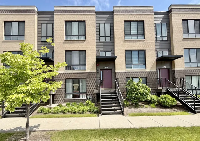 1294-catalina-ct-schaumburg-il-60173/hzid_51f438b7