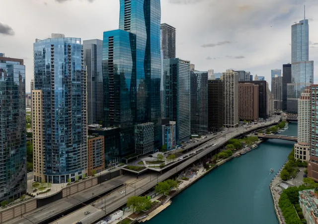 420-e-waterside-dr-4114-chicago-il-60601/hzid_cee841ba
