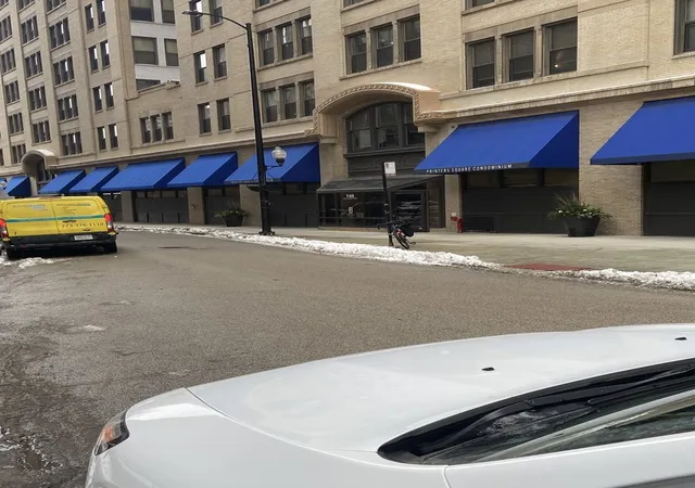 740-s-federal-st-404-chicago-il-60605/hzid_bd8ea056