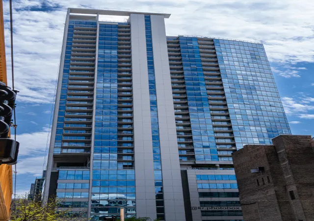 303-w-ohio-st-3804-chicago-il-60654/hzid_e0acbd8c