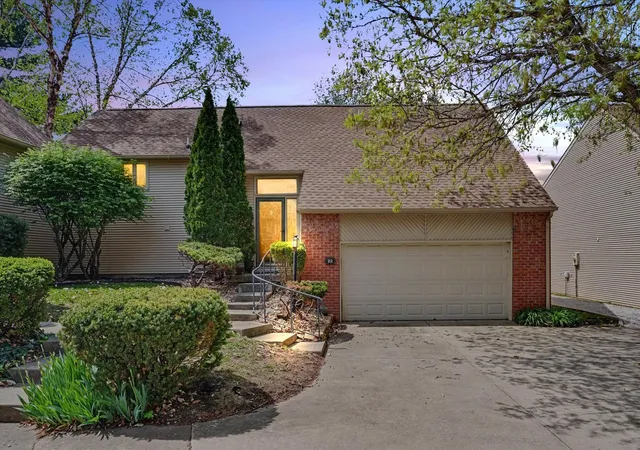 22-fields-east-0-champaign-il-61822/hzid_b3e7ebd7