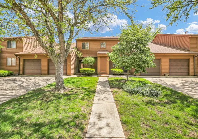 2108-sunview-dr-2108-champaign-il-61821/hzid_980f071f
