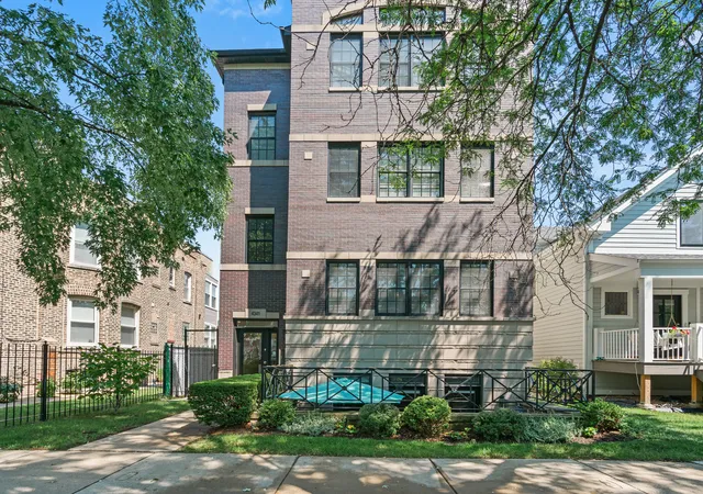4341-n-mozart-st-1-chicago-il-60618/hzid_5ff6ed16