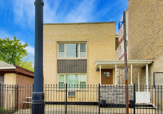 3111-w-foster-ave-chicago-il-60625/hzid_7cb1efd6