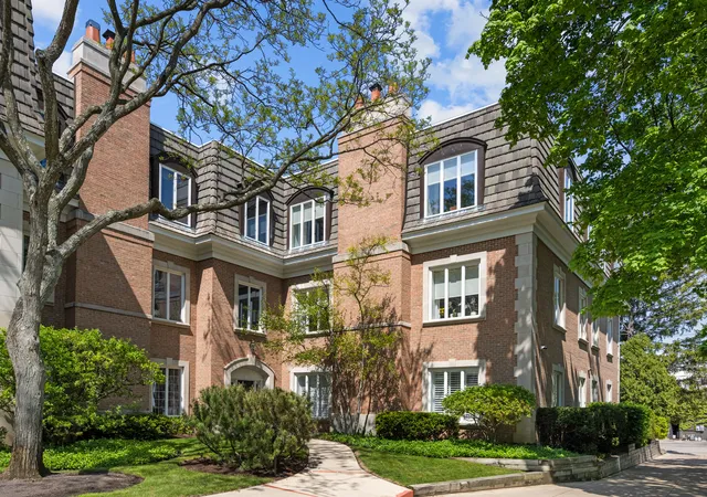485-oakwood-ave-d-2-lake-forest-il-60045/hzid_7e7f565f