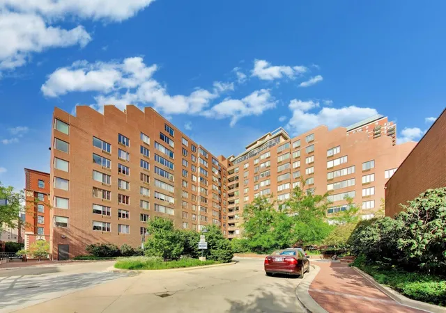 801-s-plymouth-ct-1006-chicago-il-60605/hzid_b98b79f6