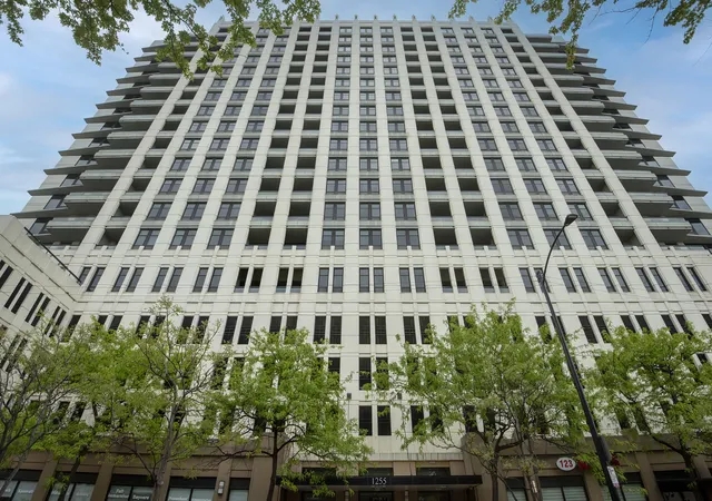 1255-s-state-st-1213-chicago-il-60605/hzid_b7578ab3