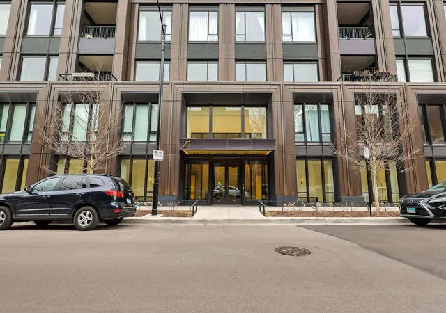 21-n-may-st-501-chicago-il-60607/hzid_1c69afb4