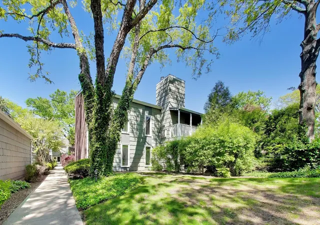 1520-stonebridge-trl-2-1-wheaton-il-60189/hzid_c0b7cdfc