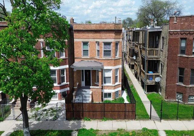 4906-w-erie-st-chicago-il-60644/hzid_cbacf992