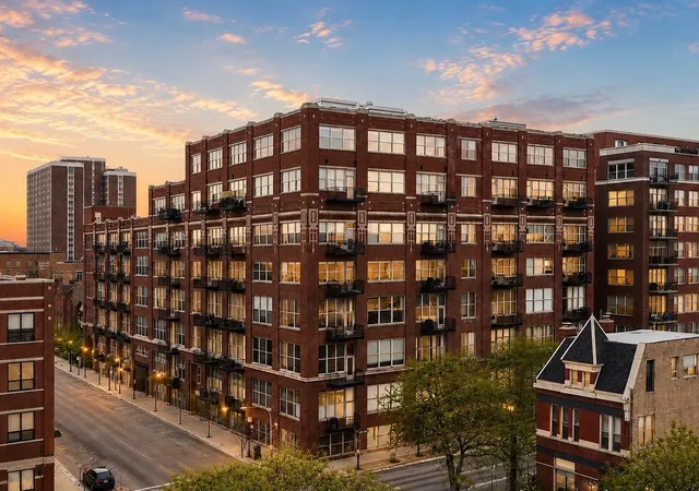 1500-w-monroe-st-123-chicago-il-60607/hzid_0d184a25