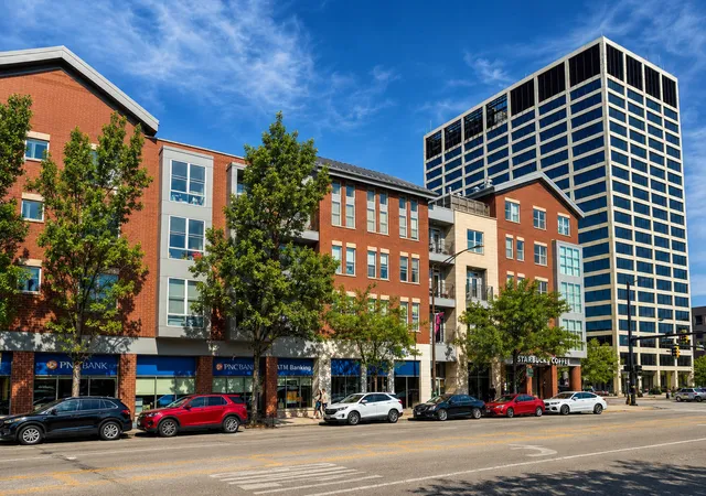 3506-s-state-st-303-chicago-il-60609/hzid_eb16af83