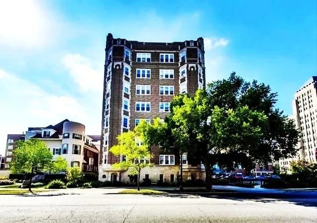 6334-n-sheridan-rd-3e-chicago-il-60660/hzid_893c825f