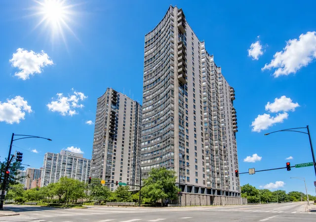 5701-n-sheridan-rd-6d-chicago-il-60660/hzid_2d8ba832