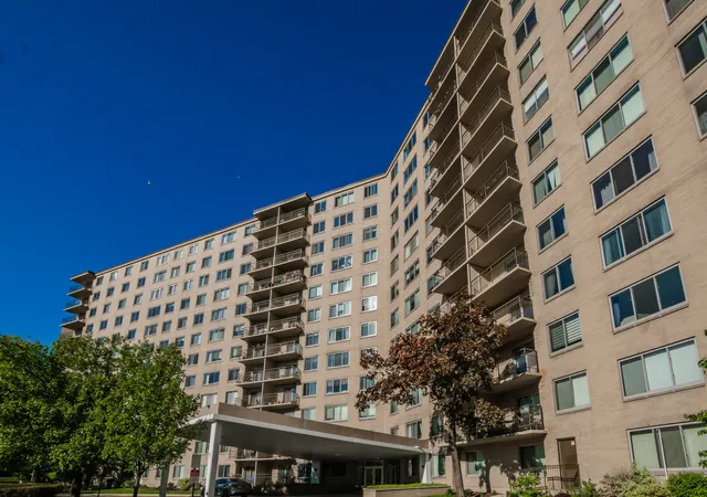 6933-n-kedzie-ave-615-chicago-il-60645/hzid_43810fbe