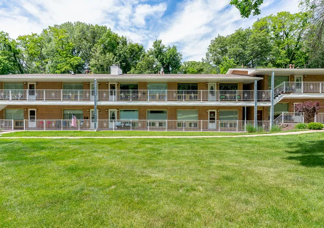 1104-kimberly-rd-908-bettendorf-ia-52722/hzid_274d0862