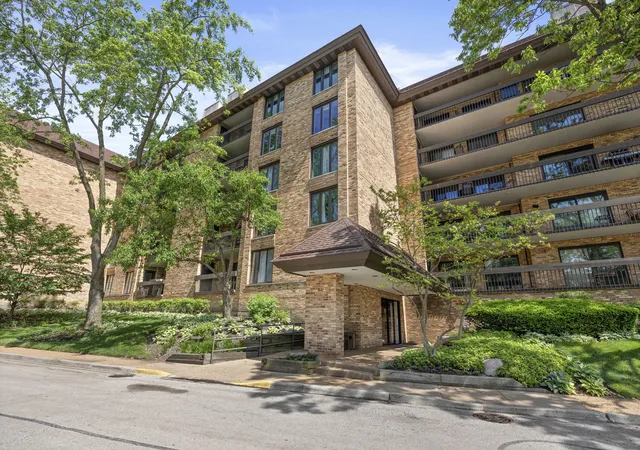 1671-mission-hills-rd-502-northbrook-il-60062/hzid_3402cdc7