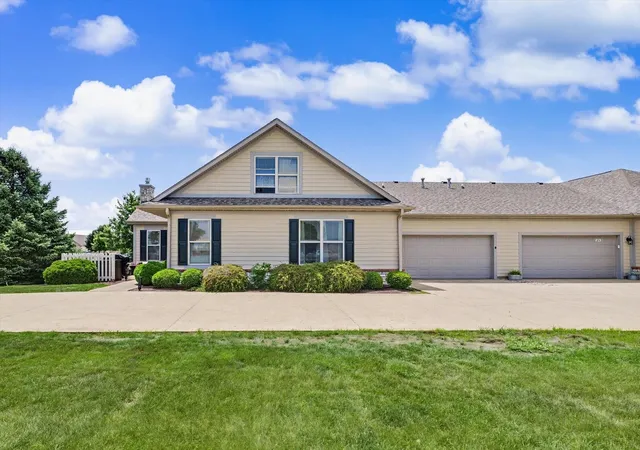 2769-j-t-coffman-dr-2769-champaign-il-61822/hzid_893b4375