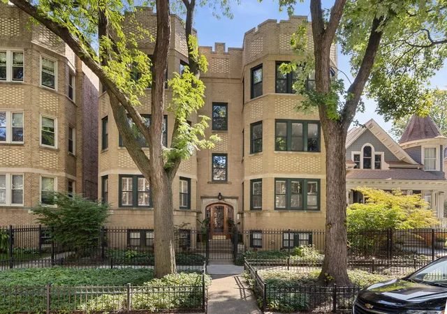 5055-n-winchester-ave-3-chicago-il-60640/hzid_f1b9c96b
