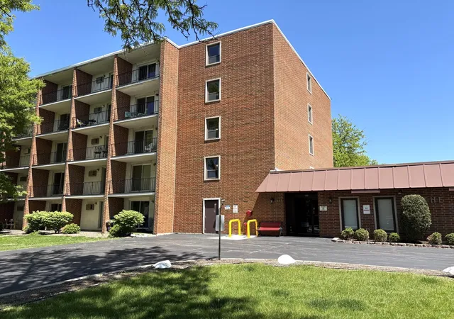 255-s-west-ave-403-elmhurst-il-60126/hzid_e76c0cf4