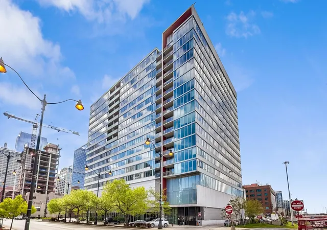 659-w-randolph-ave-1716-chicago-il-60661/hzid_c6855020