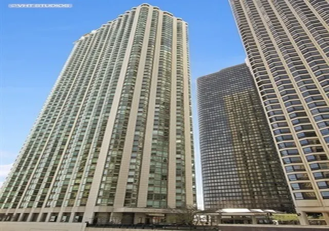 195-n-harbor-dr-3805-chicago-il-60601/hzid_f251146c