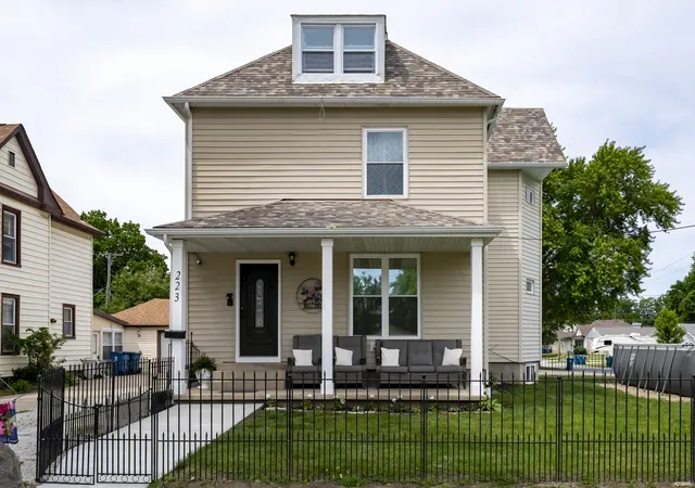223-e-michigan-ave-pontiac-il-61764/hzid_6028ea84