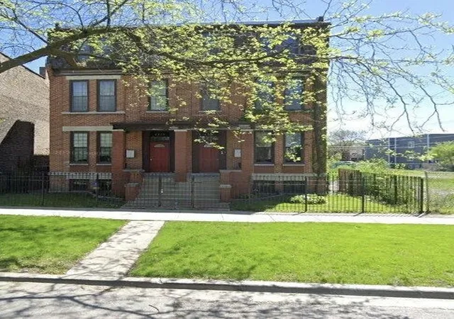4321-s-ellis-ave-2-chicago-il-60653/hzid_5885d255