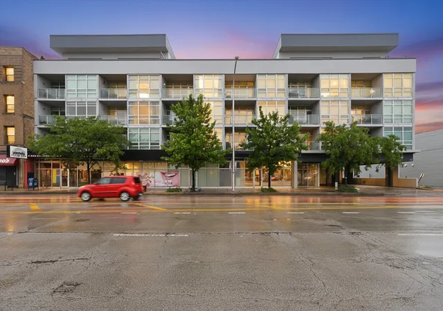 1610-w-fullerton-ave-403-chicago-il-60614/hzid_ecbf4fce