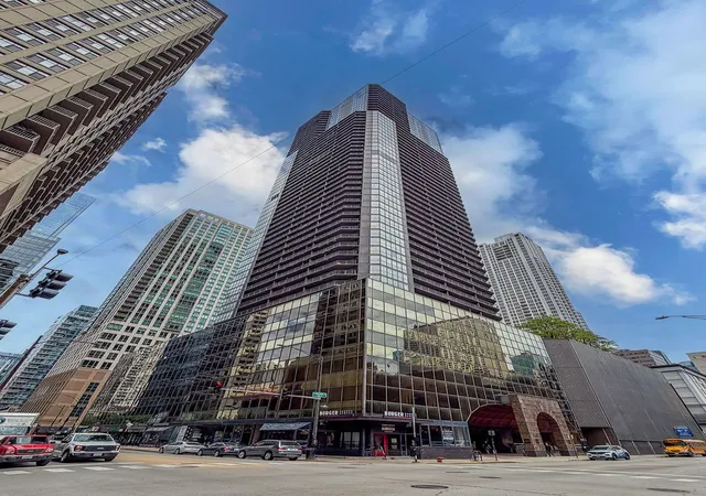 10-e-ontario-st-4903-chicago-il-60611/hzid_90ca1a66