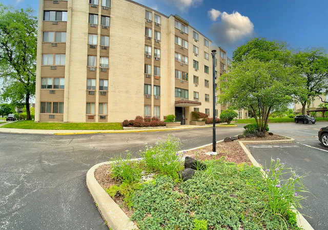 9740-s-pulaski-rd-105-oak-lawn-il-60453/hzid_f8c0bb3c