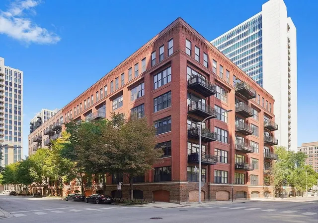 520-w-huron-st-w-612-chicago-il-60654/hzid_acae151d