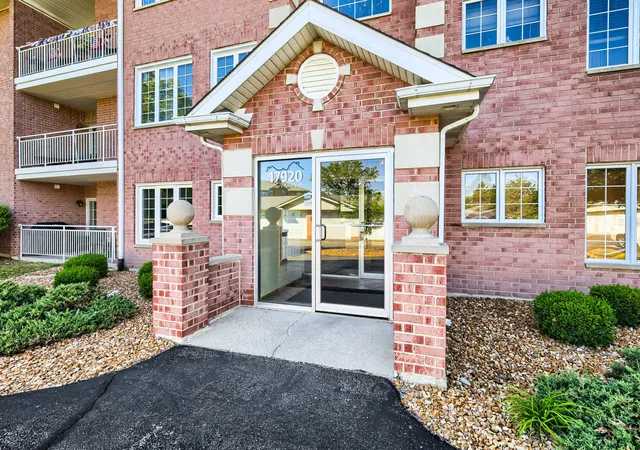 17920-settlers-pond-wy-3a-orland-park-il-60467/hzid_13401610