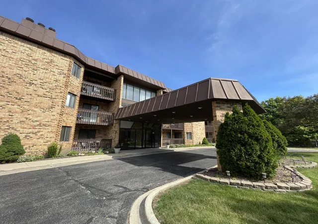 2880-torrey-pine-ln-1h-lisle-il-60532/hzid_1ce4879e