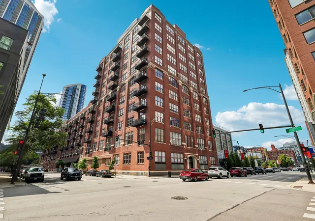 360-w-illinois-st-308-chicago-il-60654/hzid_d0a5a7fb