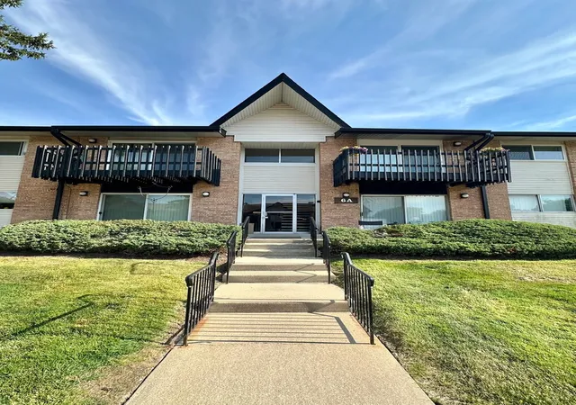 6a-kingery-quarter-rd-203-willowbrook-il-60527/hzid_94e5283a