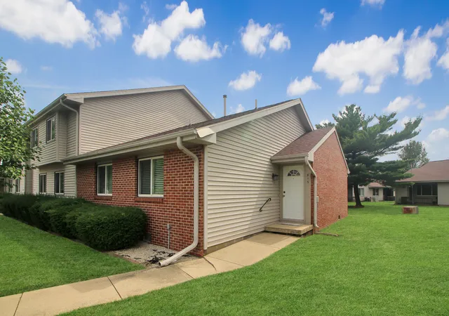 915-laura-dr-0-champaign-il-61822/hzid_b4ae0c5e