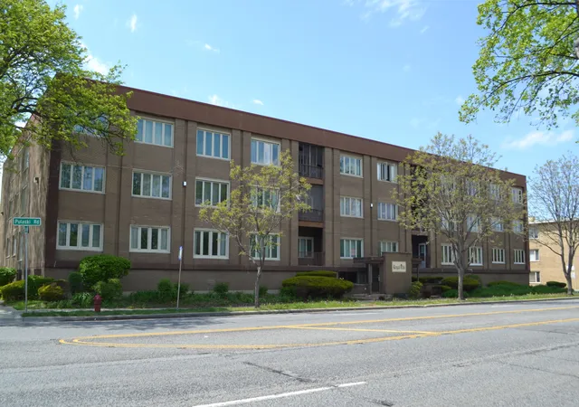 10048-s-pulaski-rd-3e-oak-lawn-il-60453/hzid_28657df0