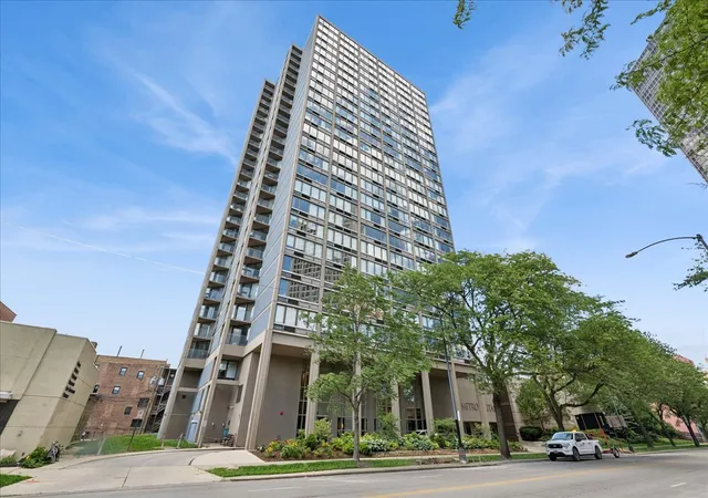 5320-n-sheridan-rd-1911-chicago-il-60640/hzid_4b174dcf