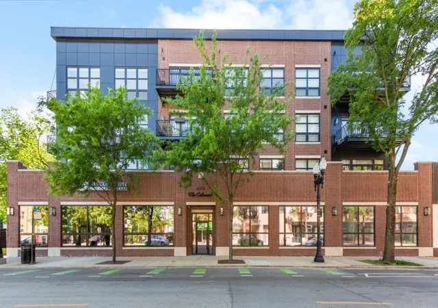 4504-n-clark-st-404-chicago-il-60640/hzid_993fb787